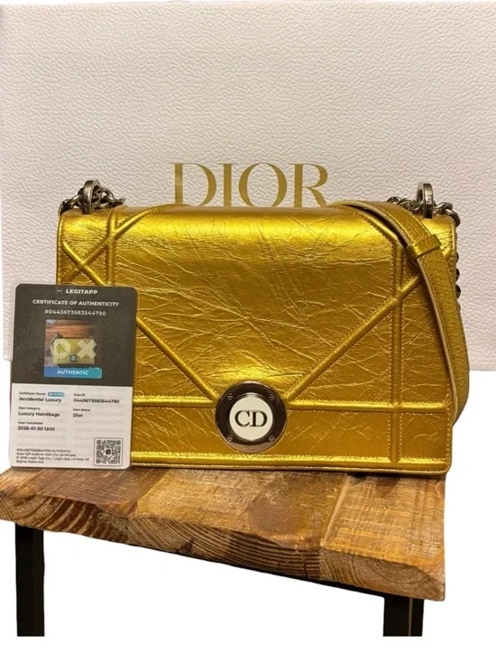 Christian Dior Diorama Flap Bag Metallic Gold Crinkled Lambskin + COA & Box - Picture 2 of 16